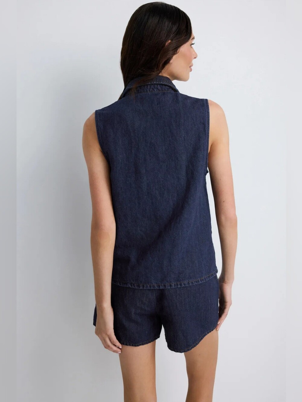 7 For All Mankind Dark Indigo Sleeveless Denim Button-Down Top - Picture 2 of 9